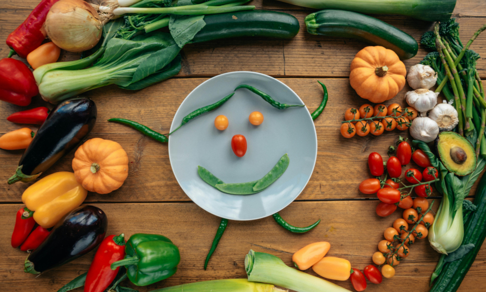 uśmiechnięty talerz-warzywa